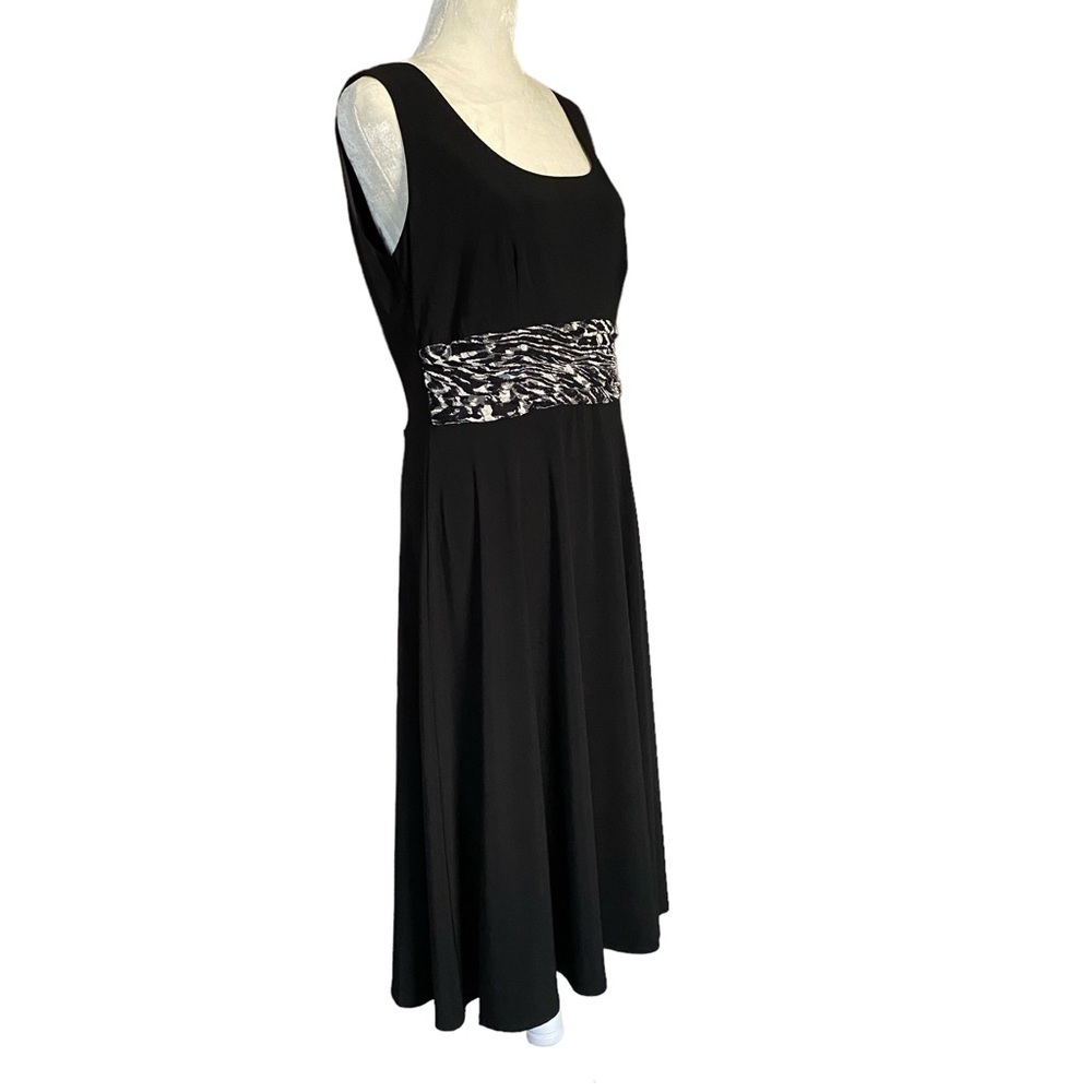Perceptions New York women’s sleeveless black fully lined dress size 10